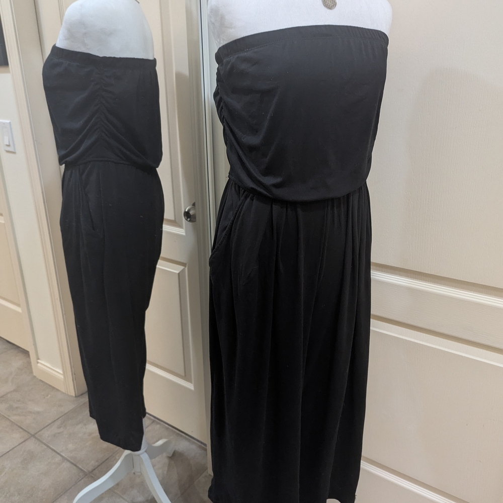 Forever 21 Black Ruched Strapless jumpsuit